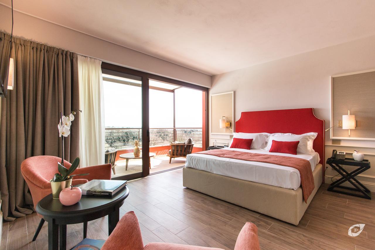 Buonamico Wine Resort Монтекарло Екстериор снимка